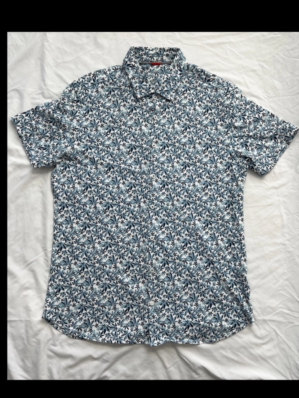 Stone Rose Blue and White Short-Sleeve Button-Down M